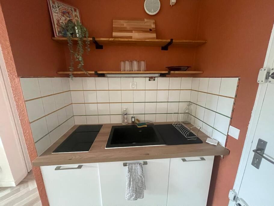 Appartement Cap D'Agde Dans Residence Avec Piscine Extérieur photo
