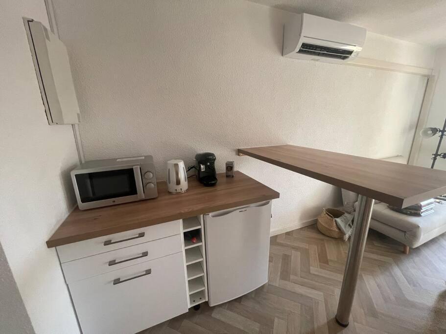 Appartement Cap D'Agde Dans Residence Avec Piscine Extérieur photo