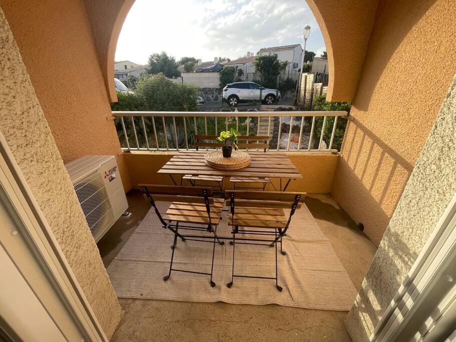 Appartement Cap D'Agde Dans Residence Avec Piscine Extérieur photo